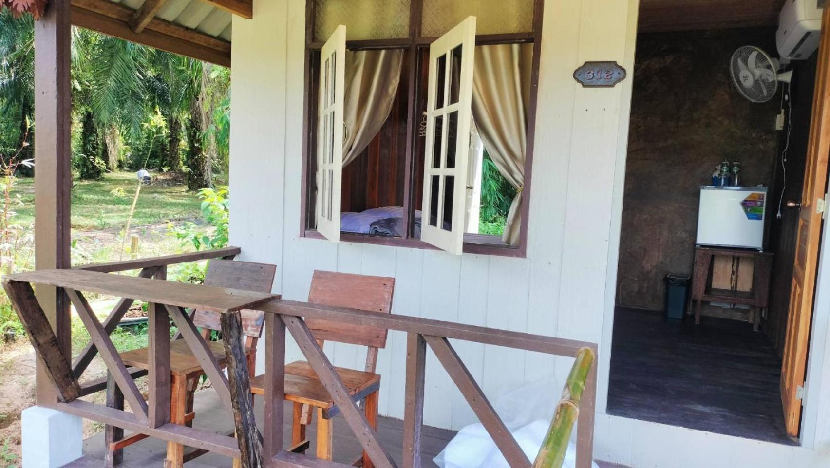 ปารมีฟาร์มสเตย์ Takuapa Kamer foto
